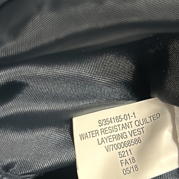 "NWT" Banana Republic Navy Blue Quilted Full Zip Vest- Women's Size Small - Picture 4 of 11